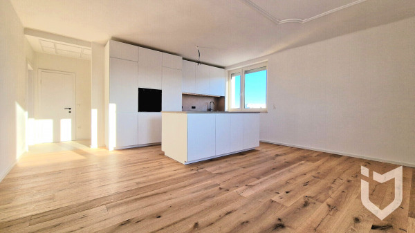 Küche mit Essbereich