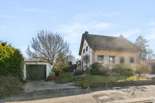 Hausansicht (Vorderseite)