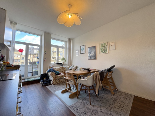 Küchen- und Essbereich inkl. Balkon