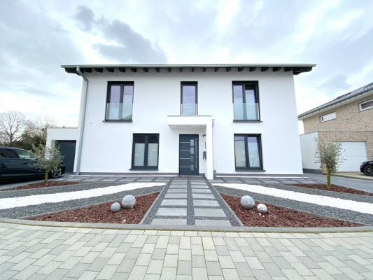 Hausansicht (Vorderseite)