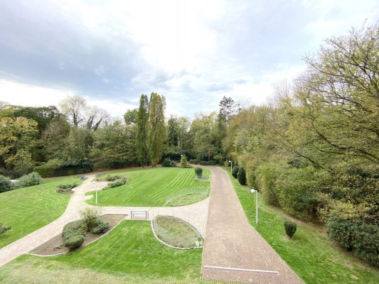Ausblick in die Parkanlage