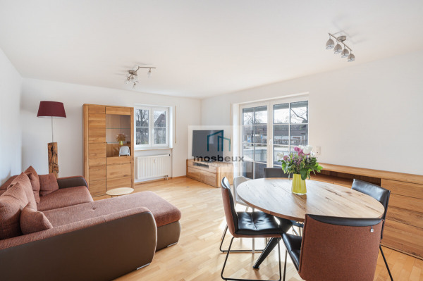 Wohnbereich inklusive Balkon