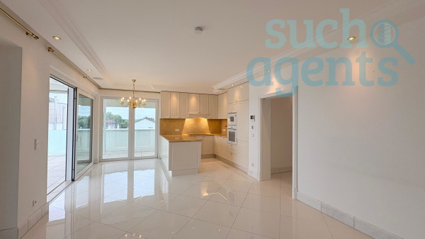 9db564d2-7149-4cb8-a536-f4fb7355e69b