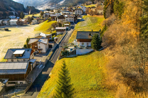 GROUND-JAKOB-image-2