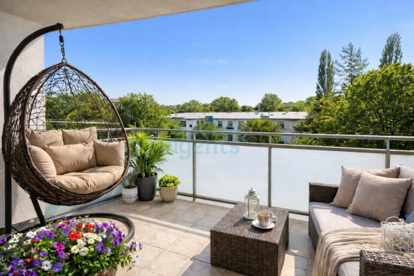 KI-Balkon