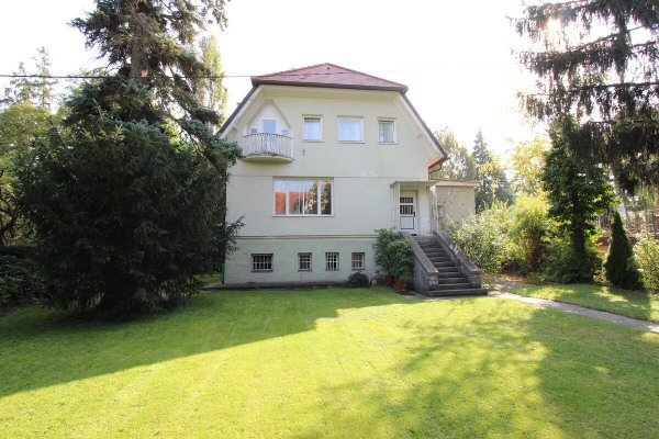 1216-kurz01_Hausansicht