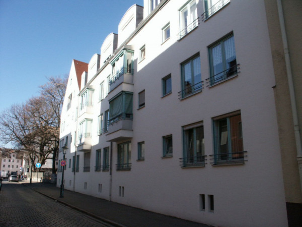 Hausansicht von der Straße