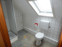 Bad im Dachgeschoss