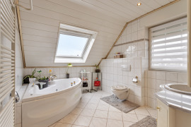 Badezimmer Dachgeschoss