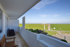 Doppelbalkon mit Meerblick