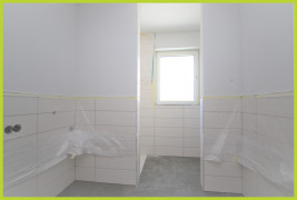 Beispiel Duschbad mit Fenster