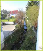 Bachlauf idyllisch direkt am Haus