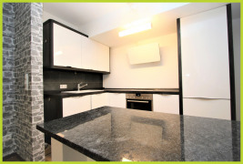 Einbauküche mit Spülmaschine