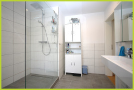 Badezimmer mit XL Dusche