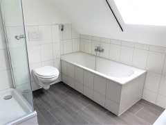 neues Badezimmer DG (Einliegerwohnung)