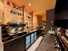 005 Bar