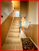 Treppe ins 1. OG