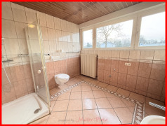 Badezimmer EG