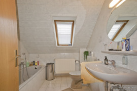 Badezimmer DG