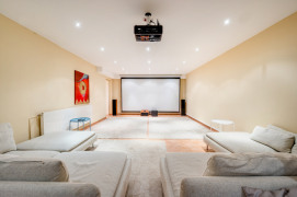 Kinozimmer im Kellergeschoss