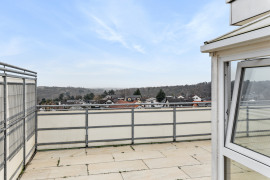 Dachterrasse mit Skylineblick