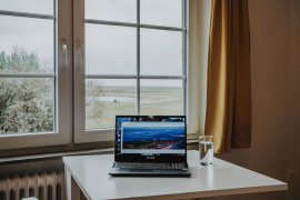 Homeoffice Platz in Schlafzimmer 2