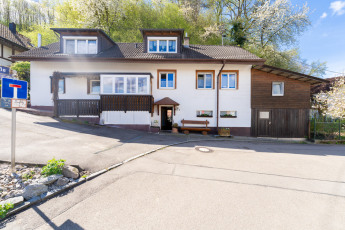 Das Haus von vorne