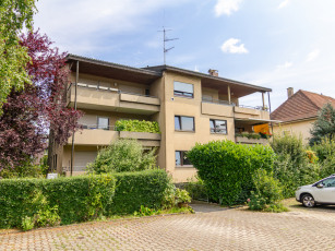 Das Mehrfamilienhaus von außen