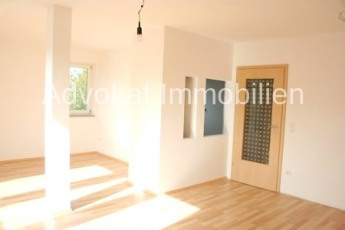 Wohnzimmer zur Küche hin bearbeitet