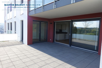 großzügige Terrasse