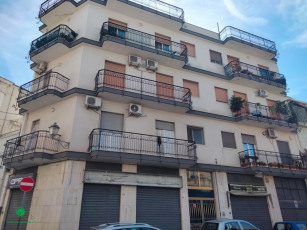 eef1e94b-25a6-4262-ae78-57c3984cd175