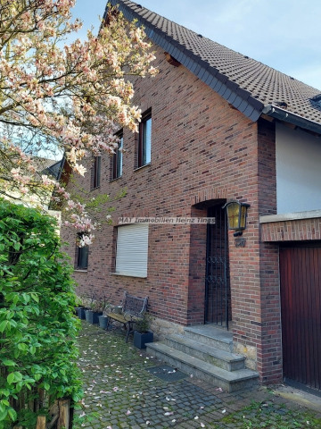 Außenansicht Zweifamilienhaus