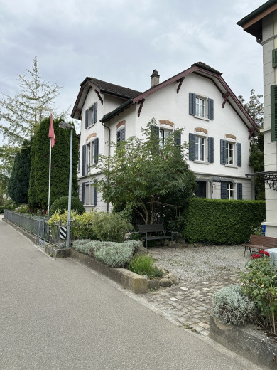 Aussenansicht Strassenseite