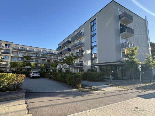 • Riesieger Studentenwohnkomplex • 