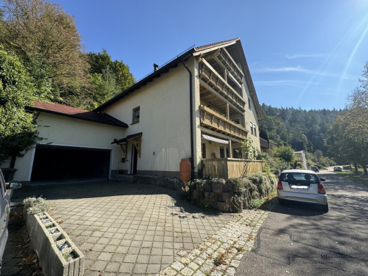 Haus mit Garage