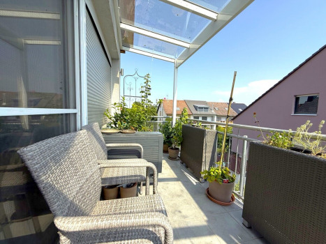 Überdachter Ost-Balkon