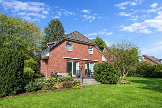 Haus Gartenansicht