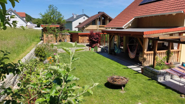 liebevoll angelegter Garten