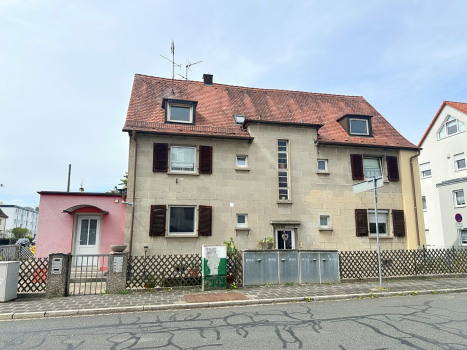 Straßenansicht Osten