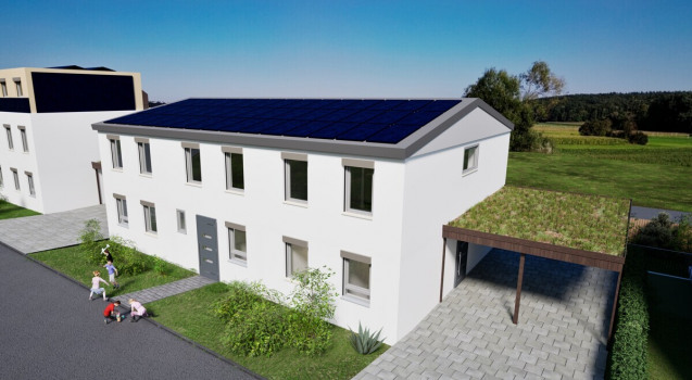 Außenansicht mit Eingangsbereich & Carport