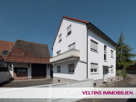 Wohnhaus und Scheune