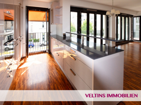 Küche und Wohnzimmer