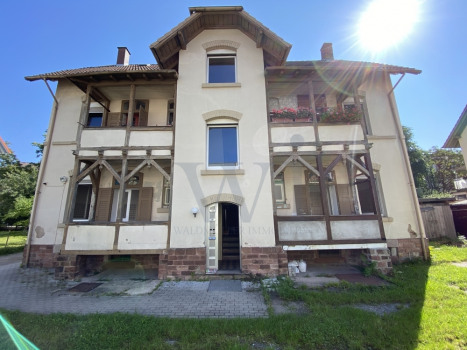 Schöne Stilelemente - Holzbalkone aus der Gründerzeit