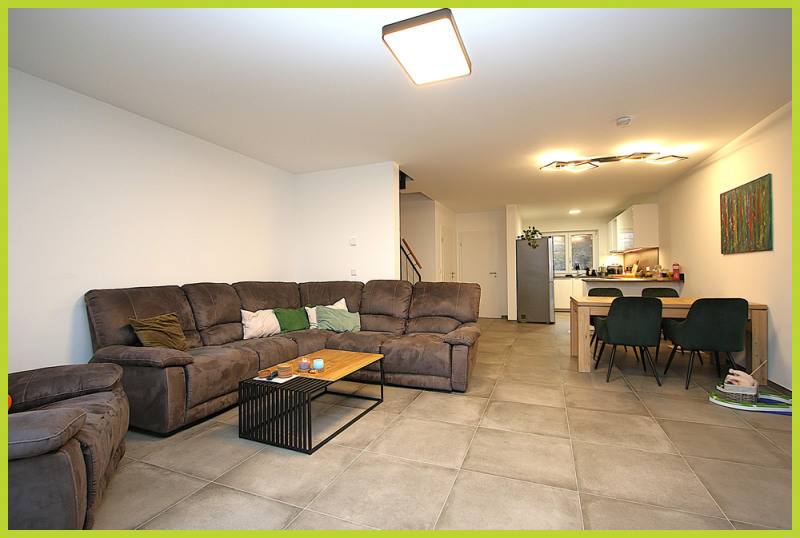 Neues WOHLFÜHLHAUS mit gemütlicher Terrasse, Garten, PKW-Stellplatz & Garage - Photo 3