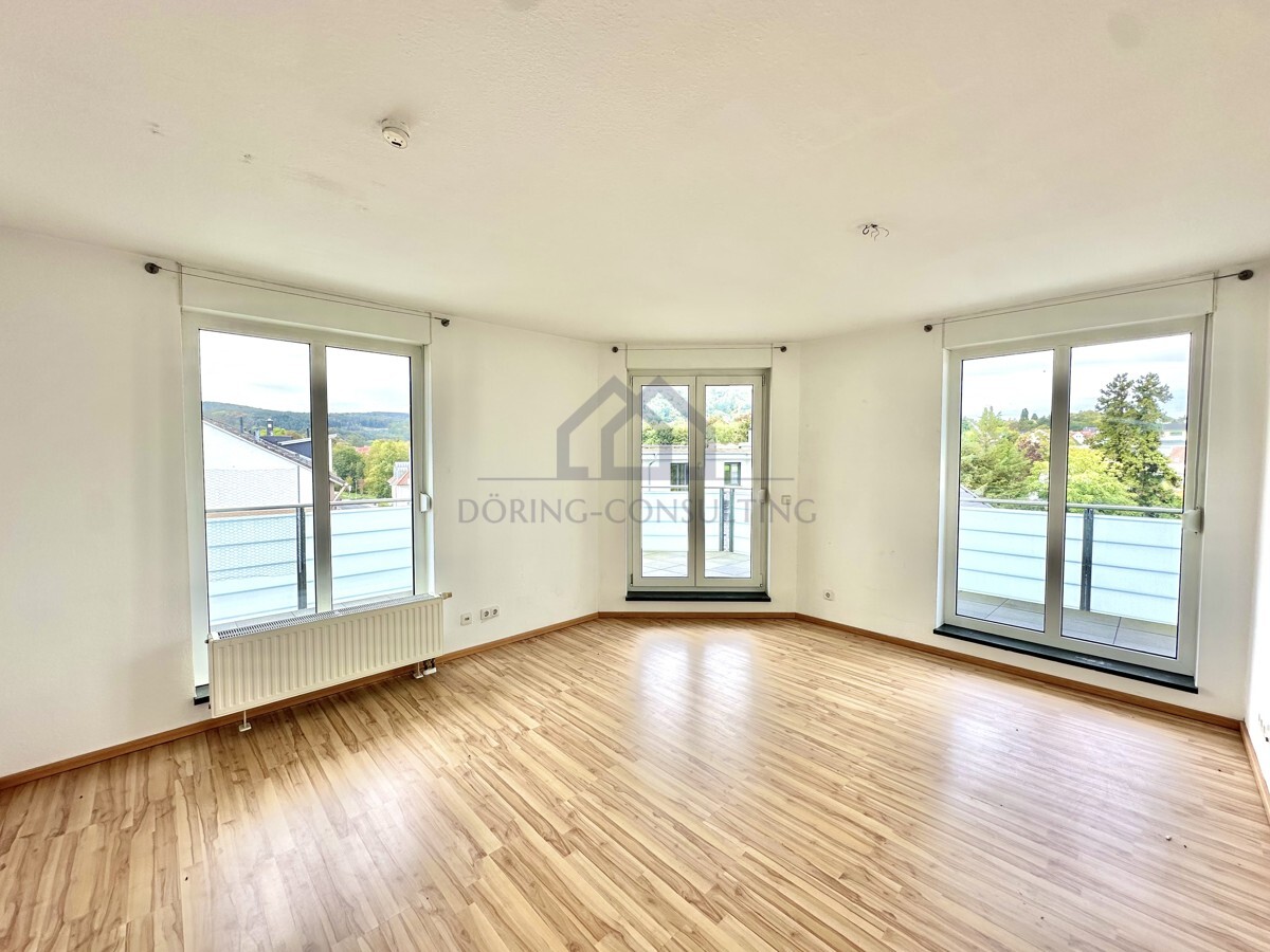 Charmante 3-Zi-Wohnung mit großem Balkon in zentraler Lage - Foto 1