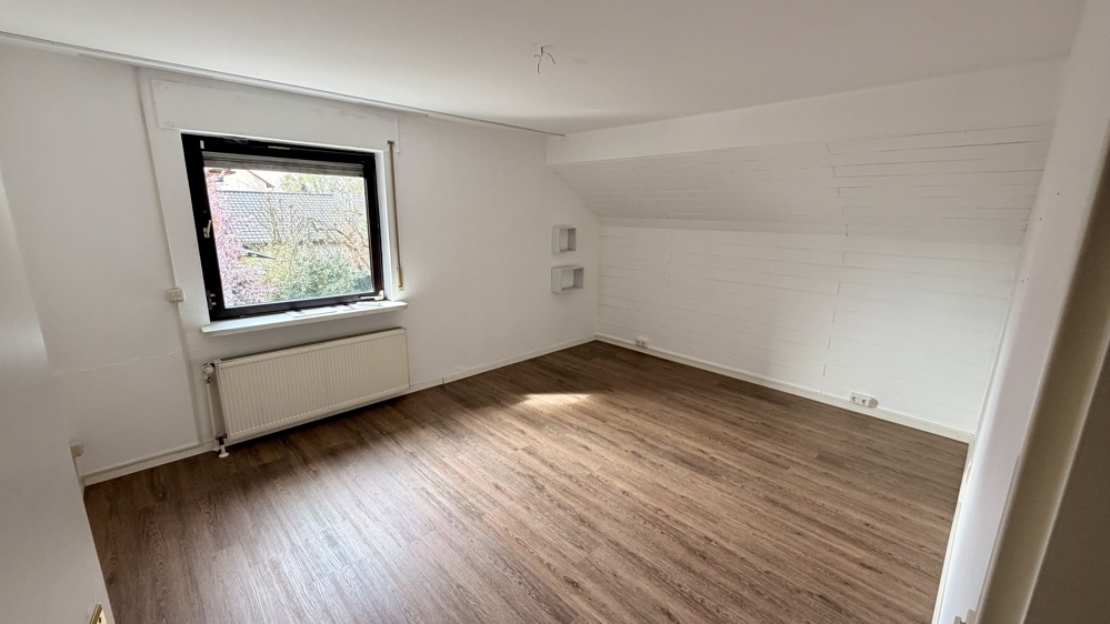 Einzigartiges Einfamilienhaus mit ELW & traumhaftem Garten in Mainz-Hartenberg/Münchfeld - Photo 2
