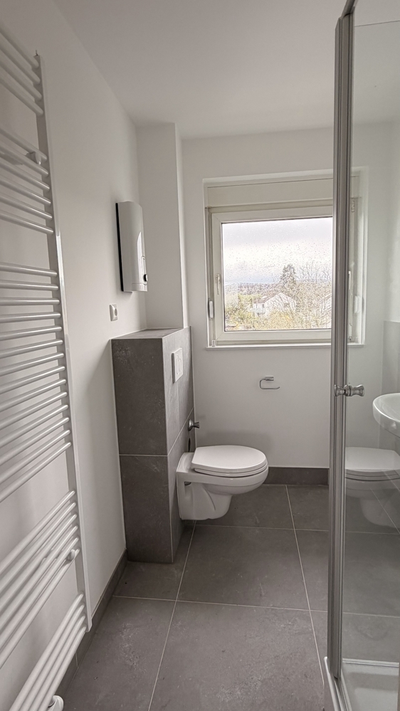 Modernisierte Wohnung mit Weitblick und Südost-Balkon in Liederbach - Foto 1