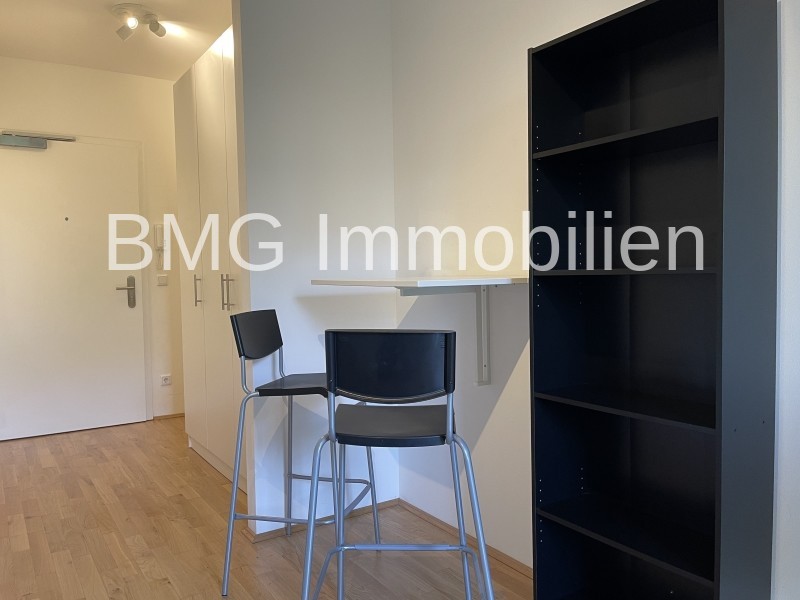 Ruhiges Studio-Apartment Nähe Innsbrucker Platz - Blick in den Innenhof - Foto 1