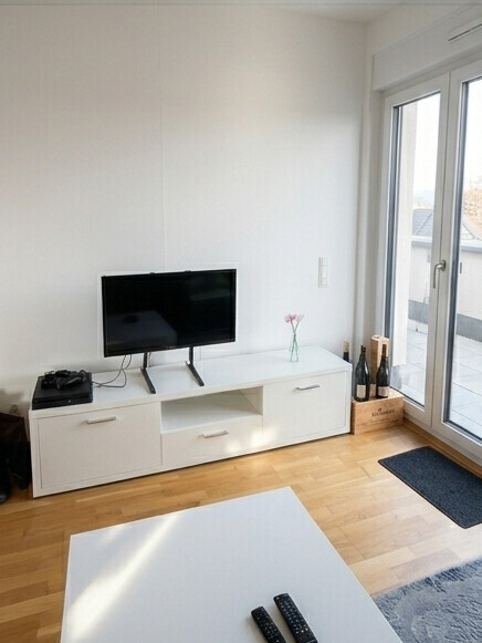 Moderne 2-Zimmer-Penthouse-Wohnung mit Dachterrasse, Balkon, TG-Platz & Weitblick in Mainz-Finthen - Photo 1