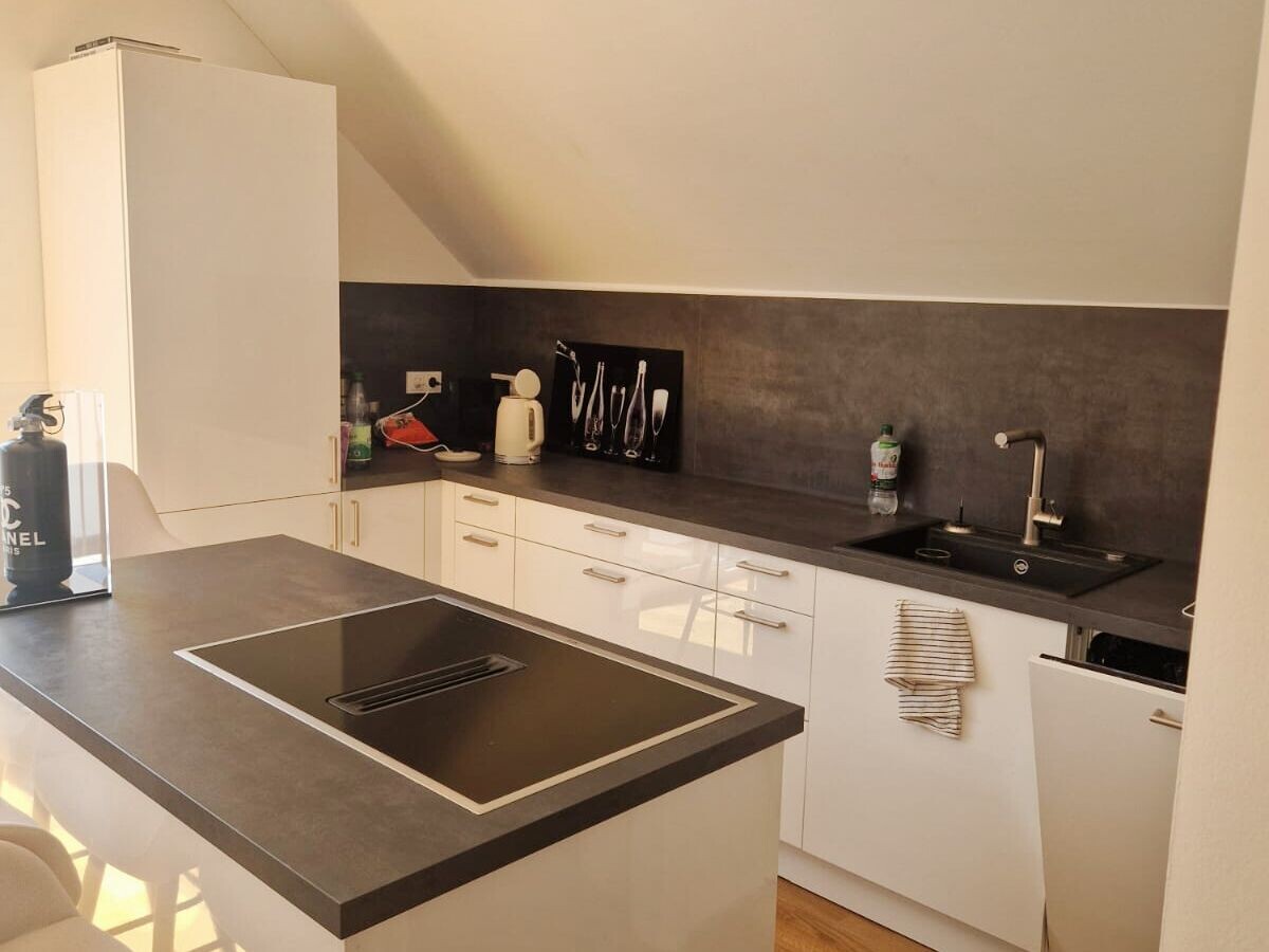 Dreizimmerwohnung mit Küche und Stellplatz in Mainz-Laubenheim - Photo 1